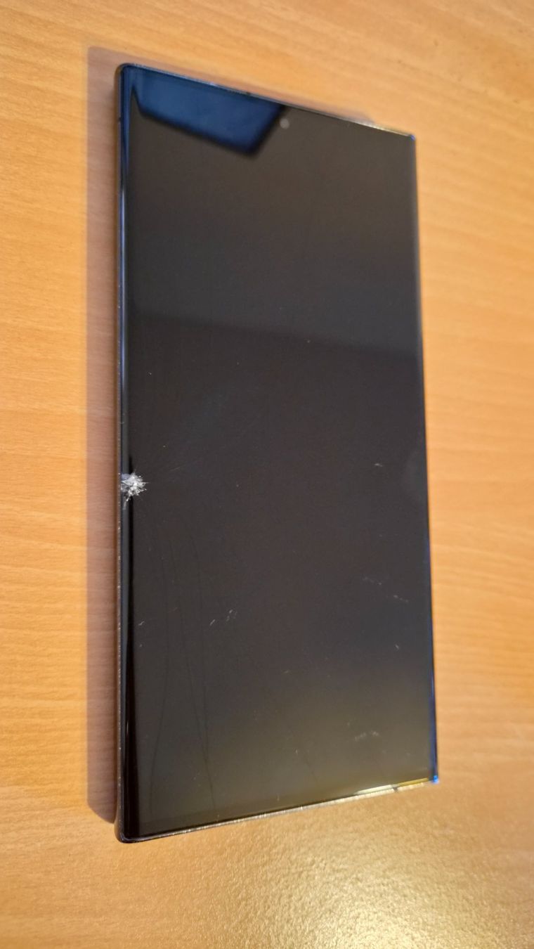 Samsung Telefoni cellulari / Smartphones: Samsung Galaxy S23 Ultra Displayschaden – Difettoso da Alberswil venduto da nem_meida 4