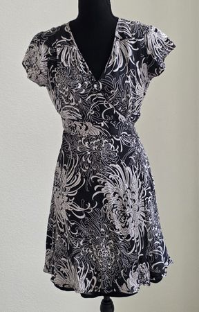 Damen Wickelkleid Monsoon Gr 40 Schwarz Weiss ,Gebraucht