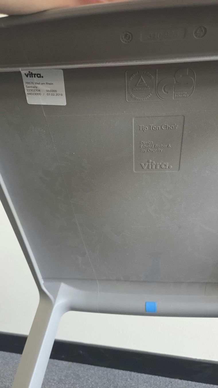 Sedie: Vitra Tip Ton Stuhl, Mittelgrau – Usato da Affoltern am Albis venduto da Zapro 7