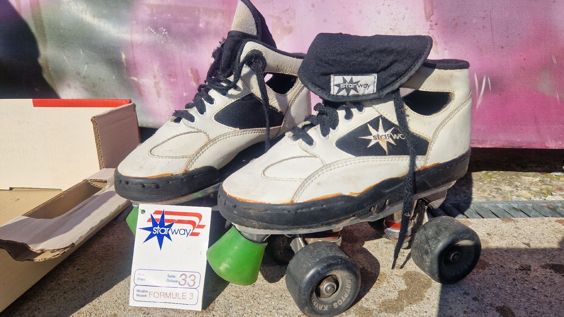 Inline-Skating & Rollschuhe: patins a roulettes 37 Starway 1990 – Gebraucht aus Les Acacias von str_6prq