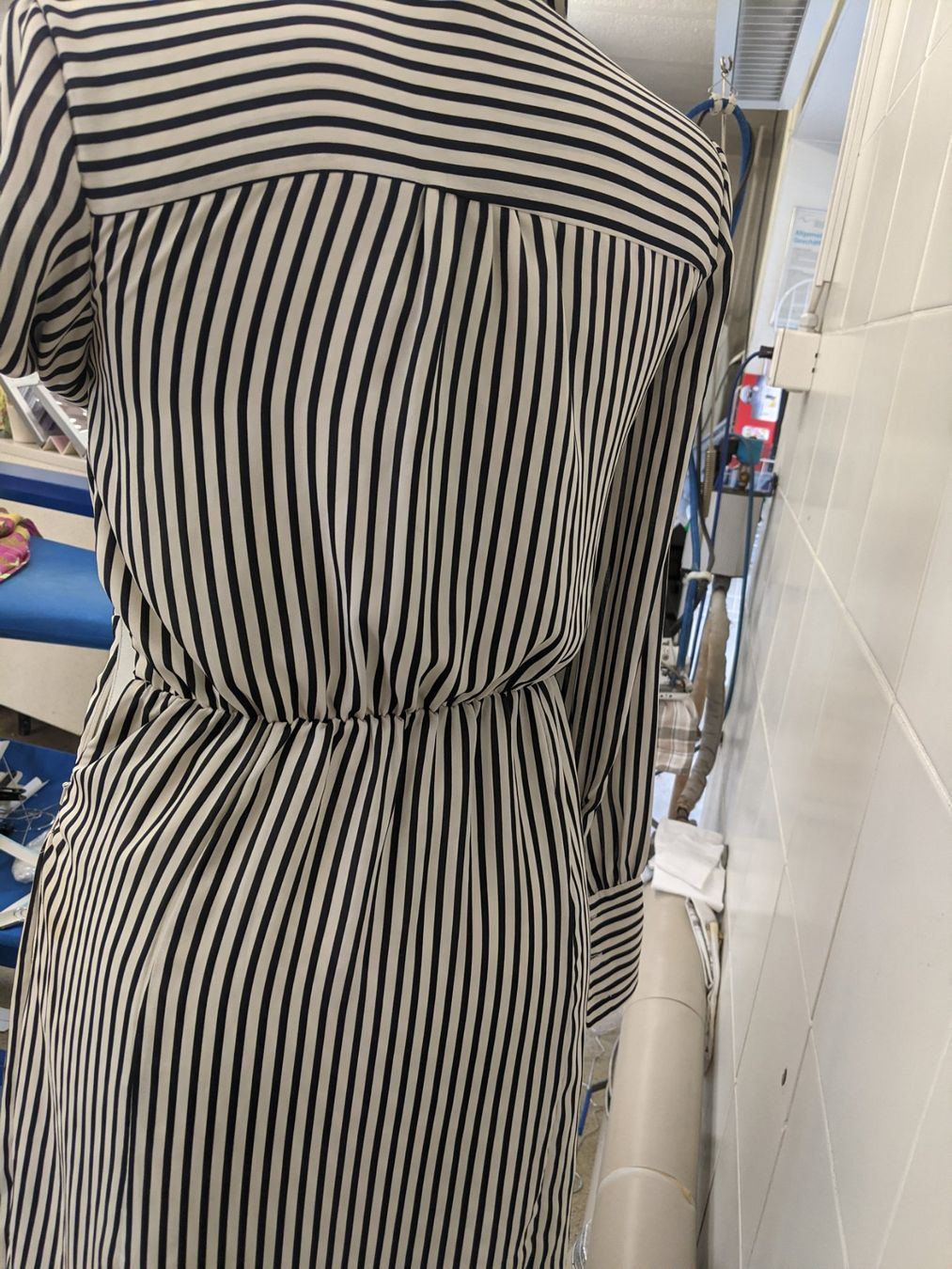 H&M Vestiti: Bürokleid GR XS – Usato da Langnau am Albis venduto da Judithsebi 4