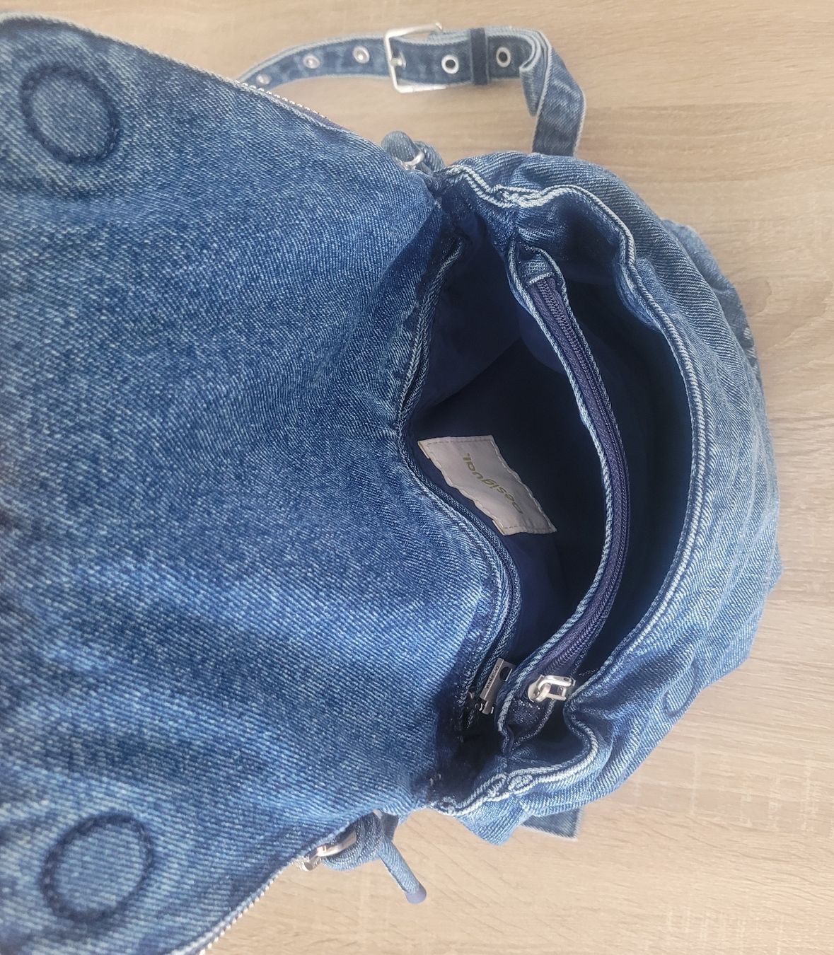 Desigual Zaini: Desigual Rucksack Denim, neuwertig! – Nuovo (secondo la descrizione) da Windisch venduto da Jase04 3