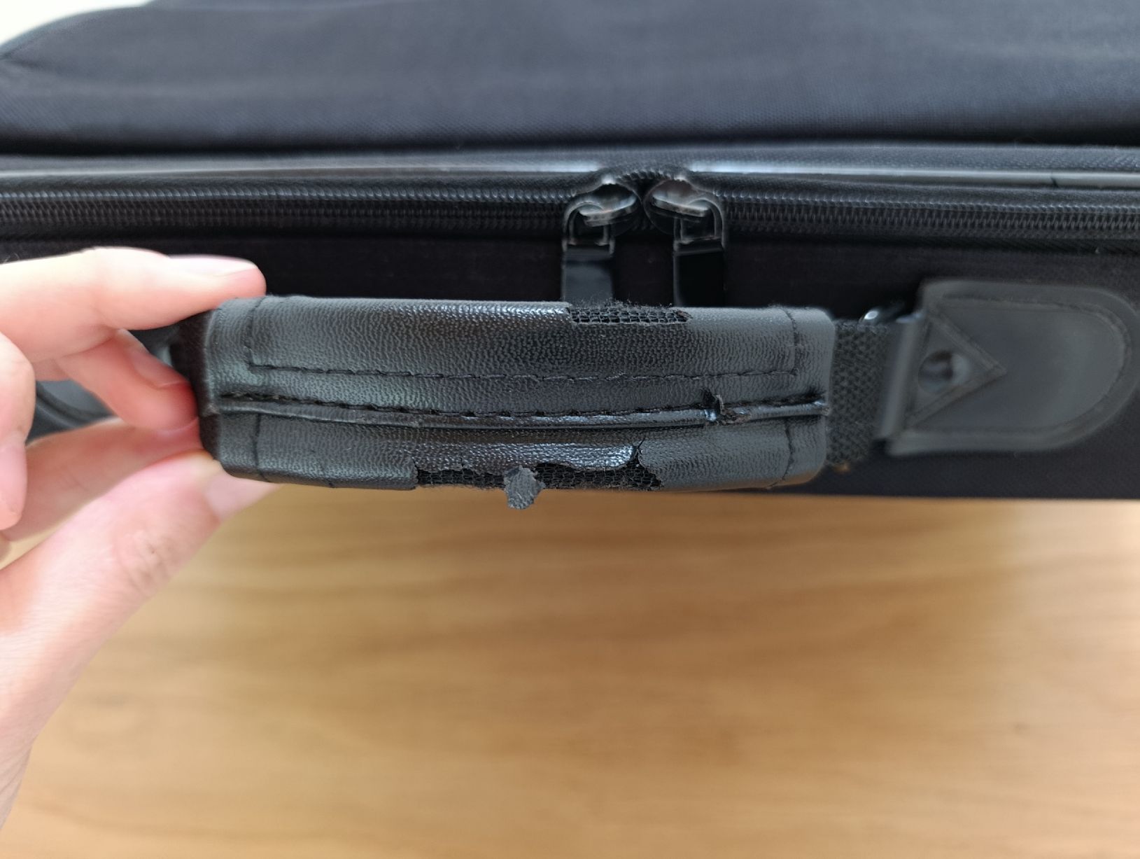 Koffer & Taschen: Valigetta per laptop – Gebraucht aus Ludiano von Mo_Bia 4