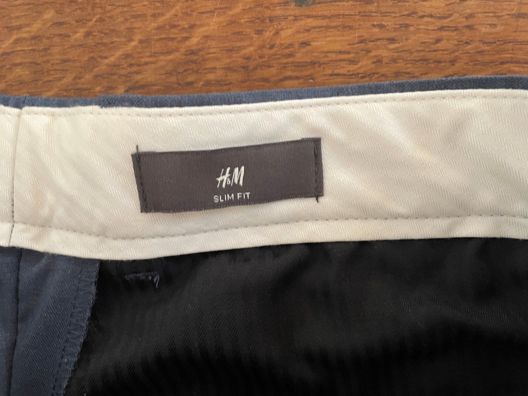 H&M Pantaloni: Anzugshose von H&M – Usato da Bern venduto da Nino025 2