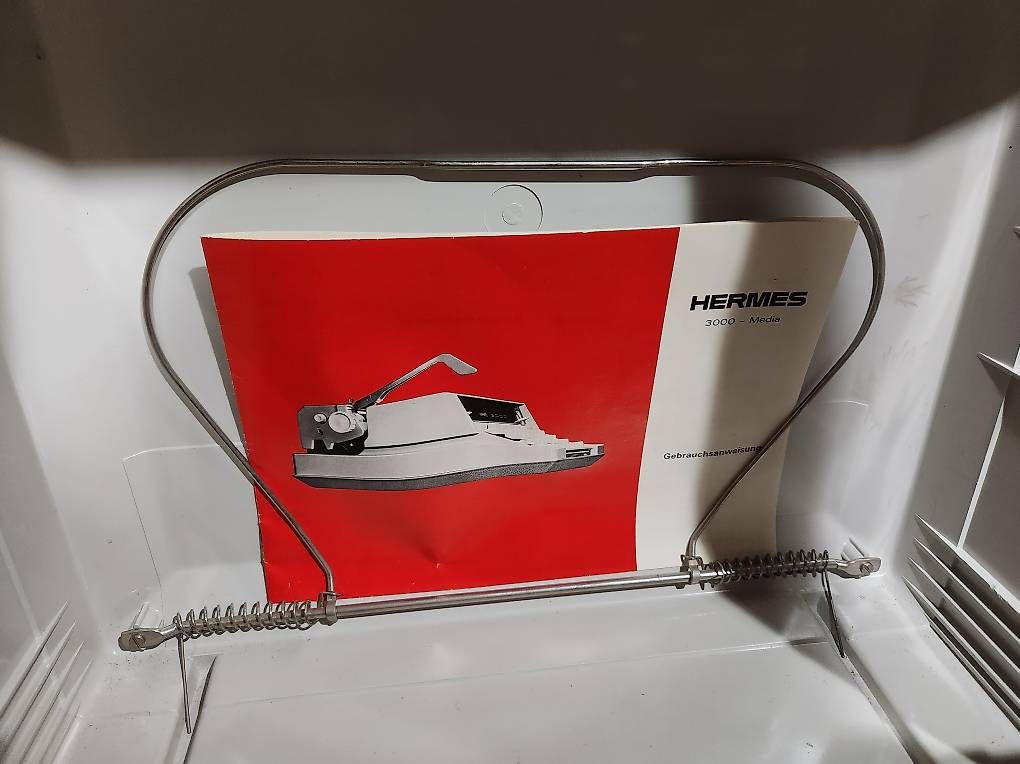 Hermès Schreibmaschinen: Schreibmaschine Hermes 3000 – Gebraucht aus Ruppoldsried von ChinRupsi 1