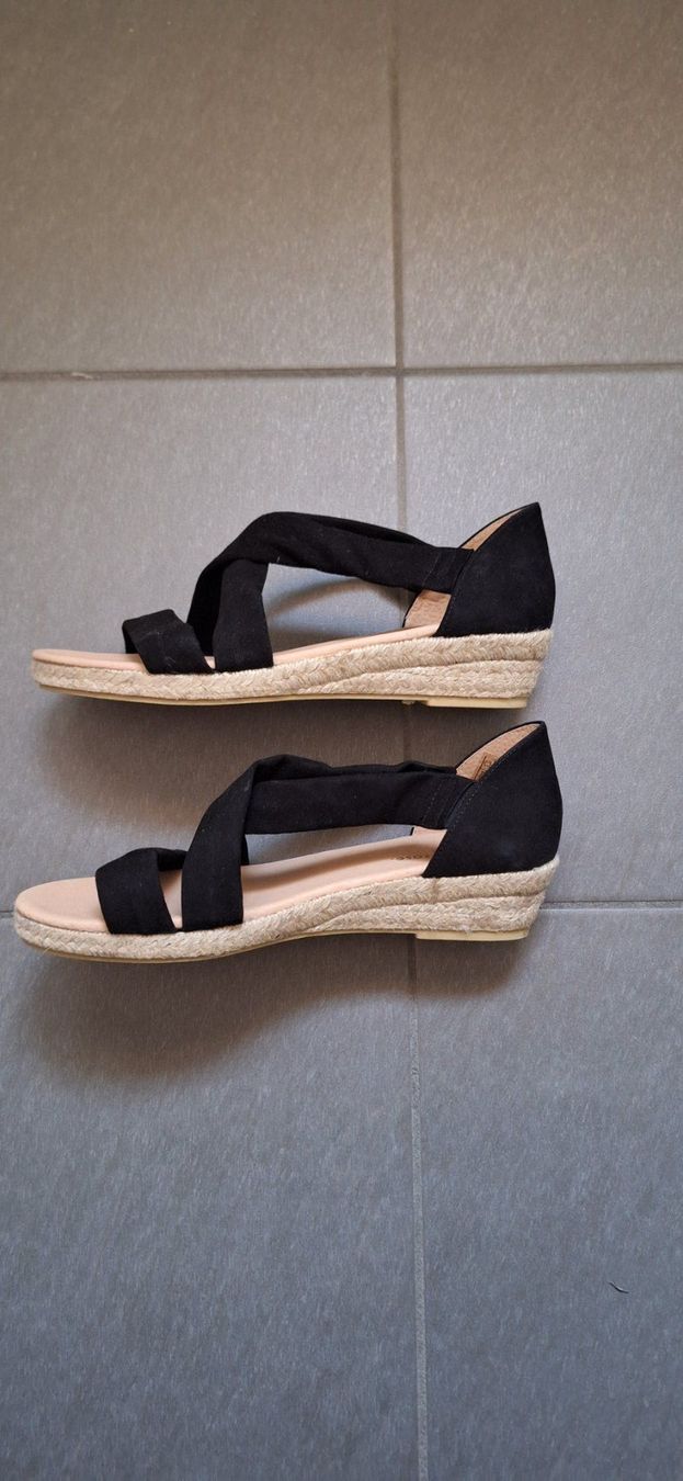 Scarpe da donna: sandale noire en cuir – Nuovo (secondo la descrizione) da Lussery-Villars venduto da pousinete02 2