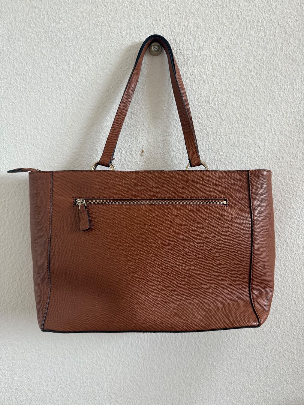Guess Taschen für Damen: Guess Tasche Braun – Gebraucht aus Belp von Lu96 2