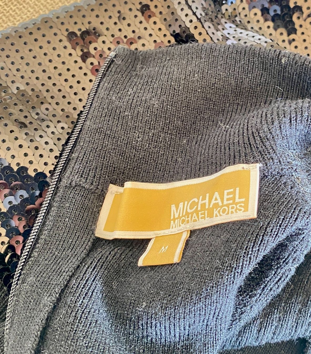 Michael Kors Maglioni & Felpe: MICHAEL KORS: Pailettenpullover, Wolle, Schwarz, M, NP 275 – Usato da Gunten venduto da divertimenti 8