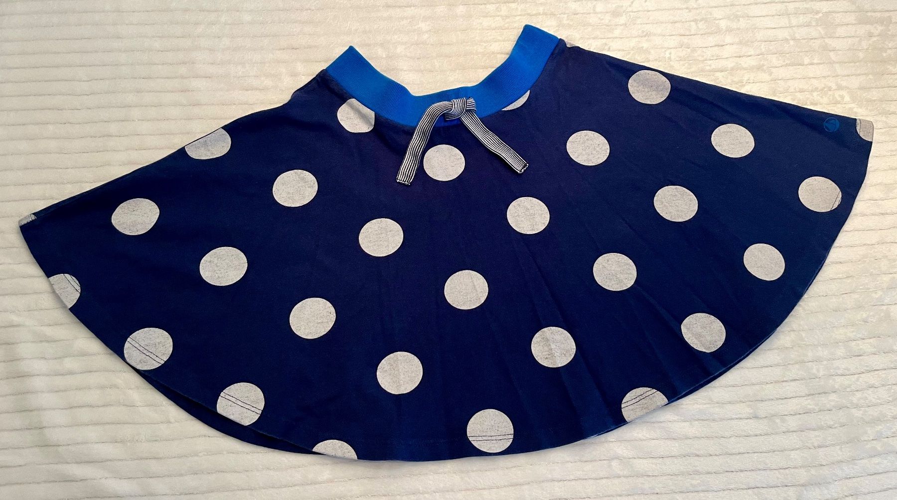 Petit Bateau Vestiti & Gonne: Petit Bateau Rock 8J – Usato da Zürich venduto da asocaciu 1