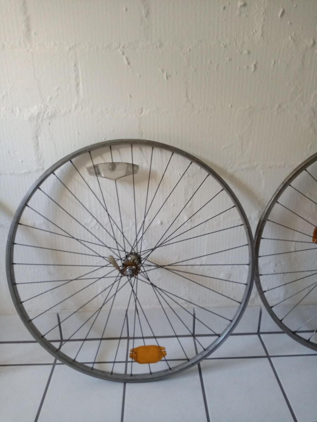 Pneumatici & Ruote complete: Fahrräder - Laufräder 4 Stück – Usato da Dübendorf venduto da ric_8gx9 2