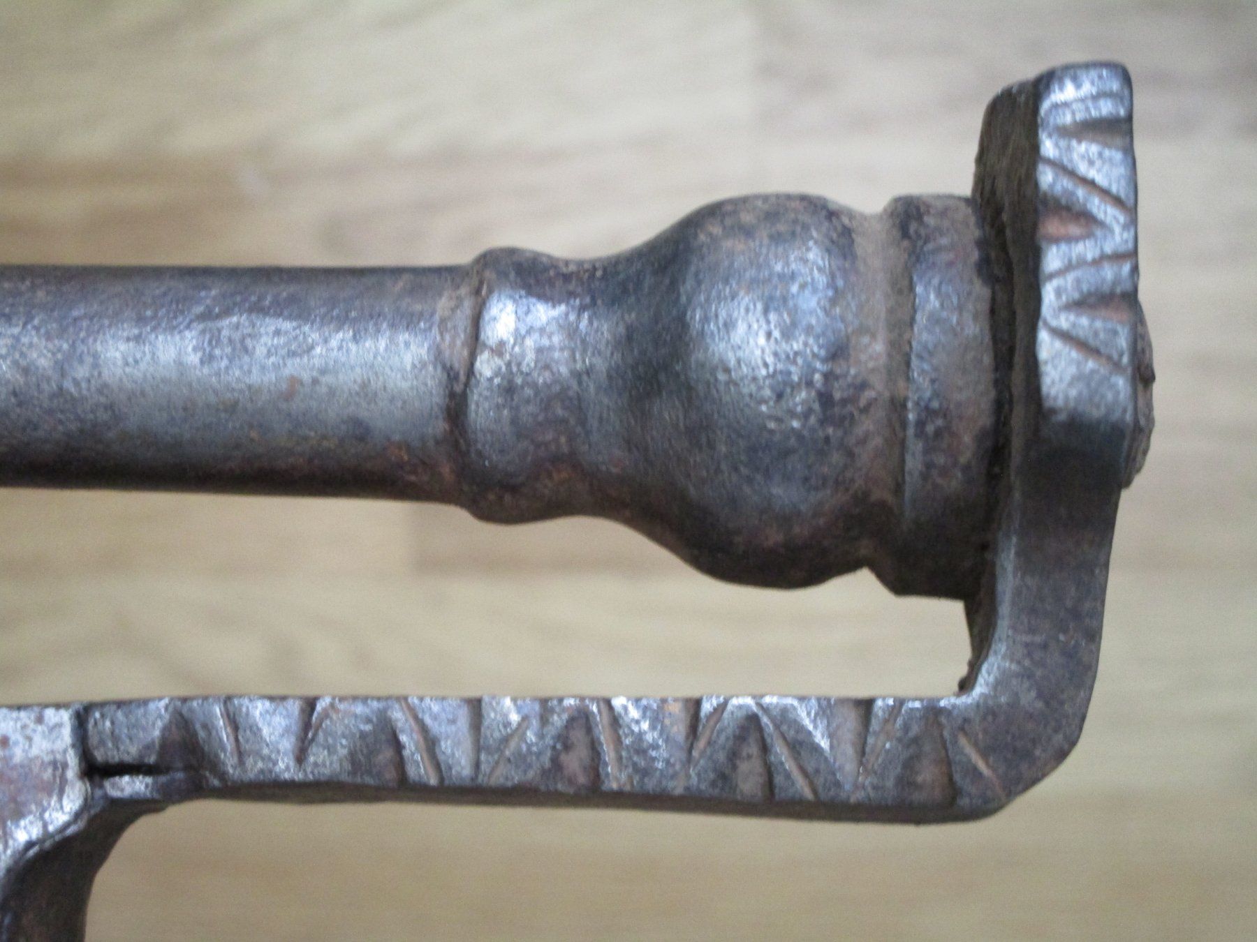 Cadenas: Massives antikes Vorhängeschloss geschmiedet – D'occasion à Heimberg par Lupo57 2