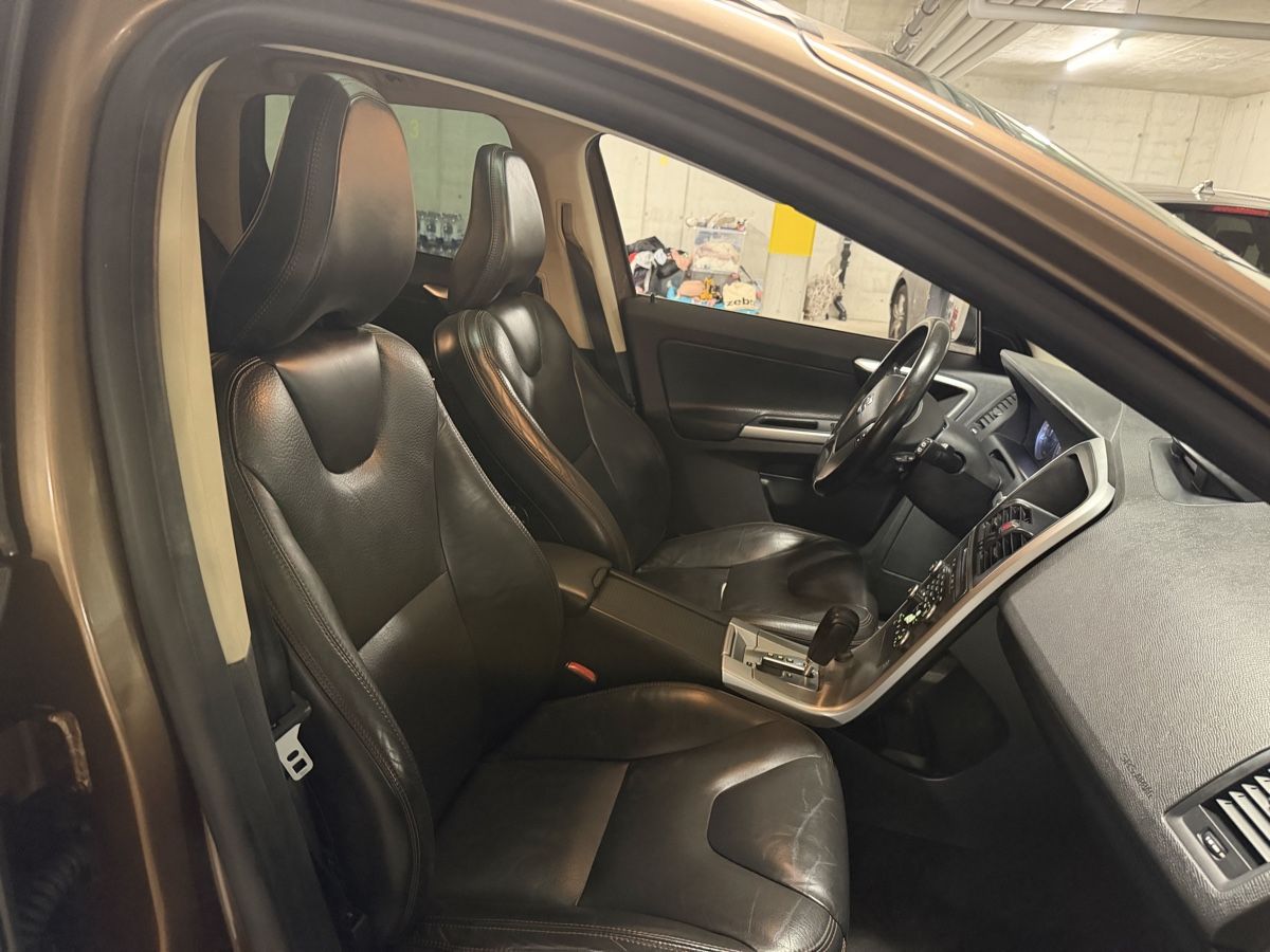 Volvo Autos: Volvo XC60 2.4D – D'occasion à Derendingen par GolfRolf 6