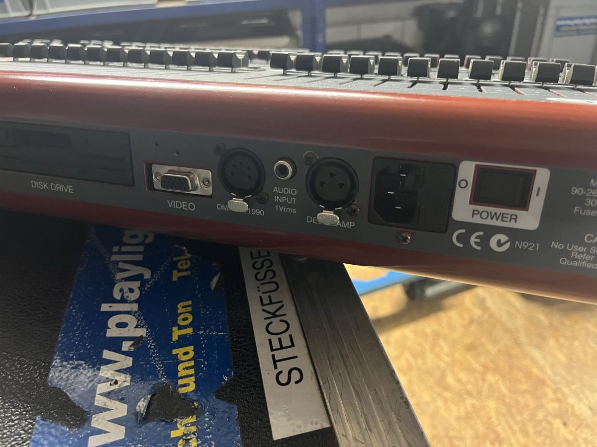 Console di mixaggio: Lichtpult LSC Maxim – Usato da Nesslau venduto da Pbon 2