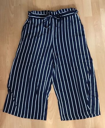 Hose 3/4 Muster blau-weiss