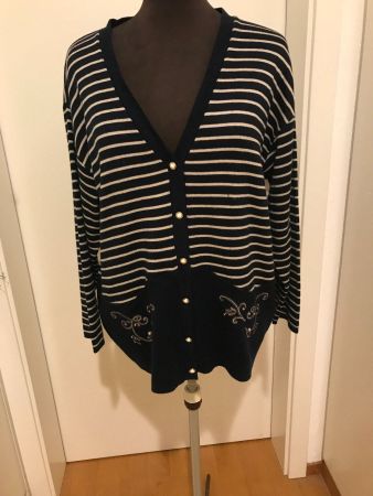 Strickjacke