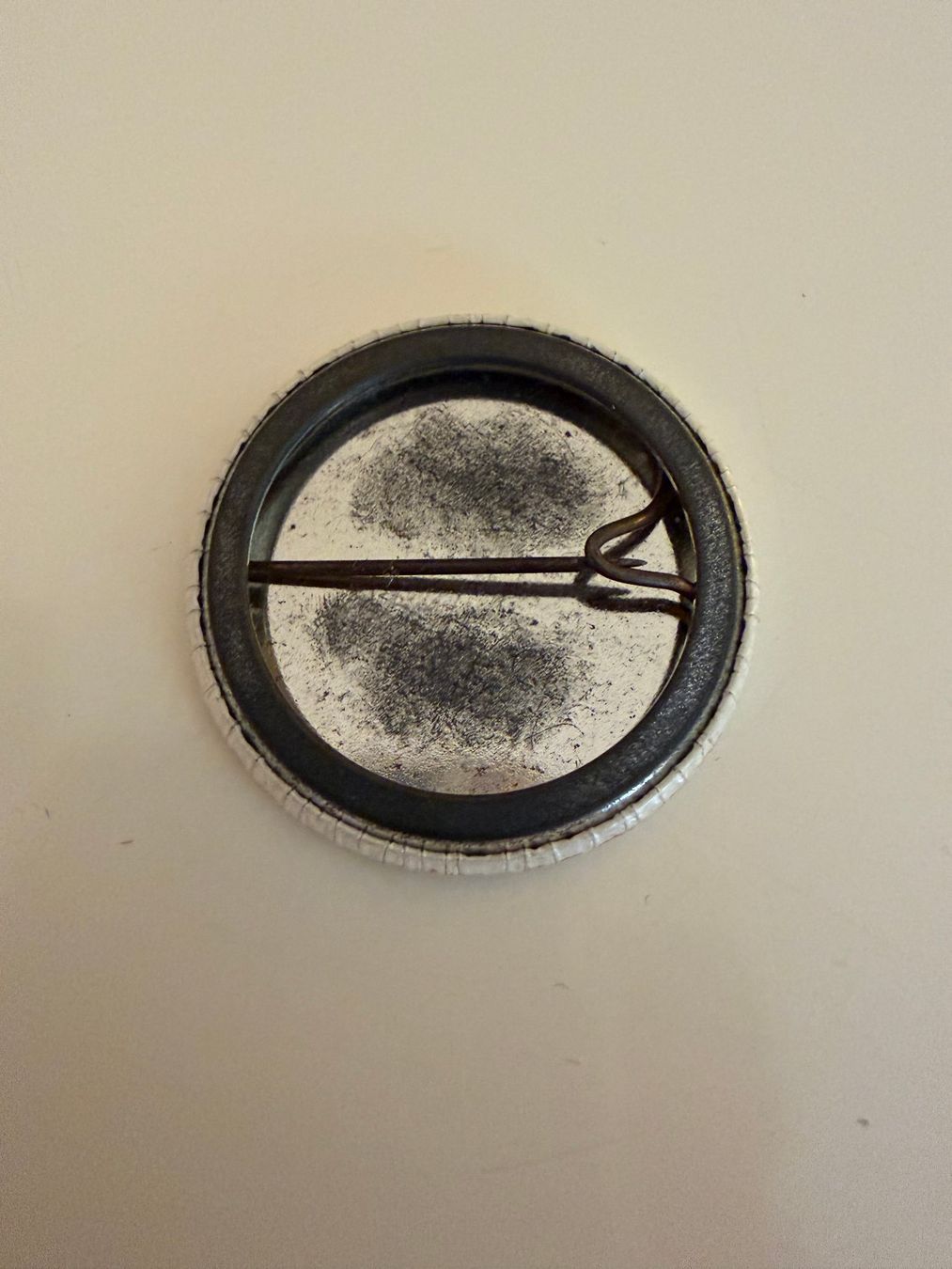 Placchette & Badge: Vintage Anstecker "No Smoking" – Usato da Grüningen venduto da saya14 1