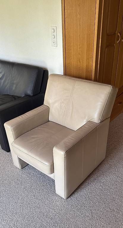 Poltrone: Ledersessel Beige – Usato da Goldach venduto da hosli7