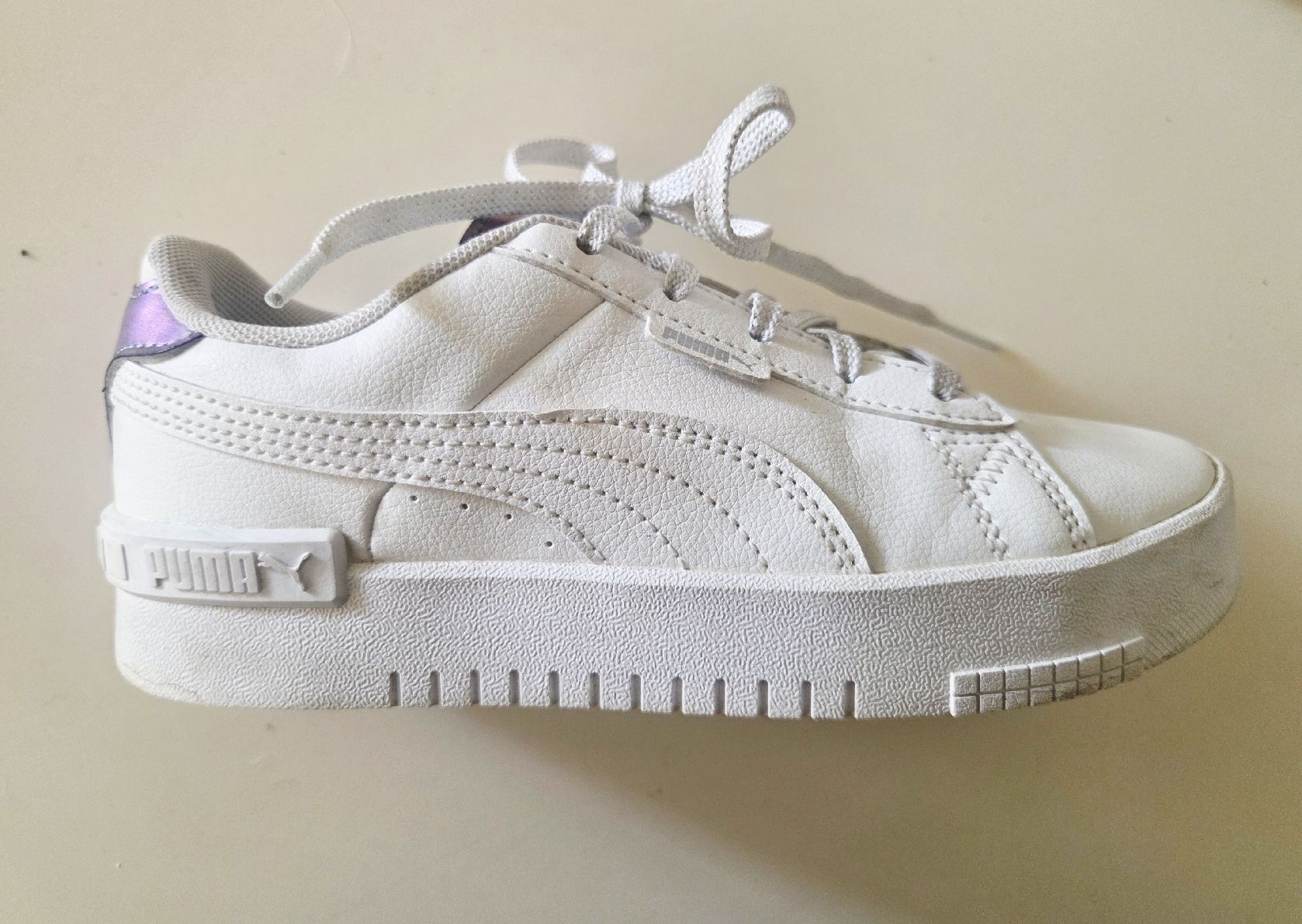 Scarpe per ragazze: Schöne Puma Sneakers, Gr. 34 – Nuovo (secondo la descrizione) da Riehen venduto da Bliss1978 1