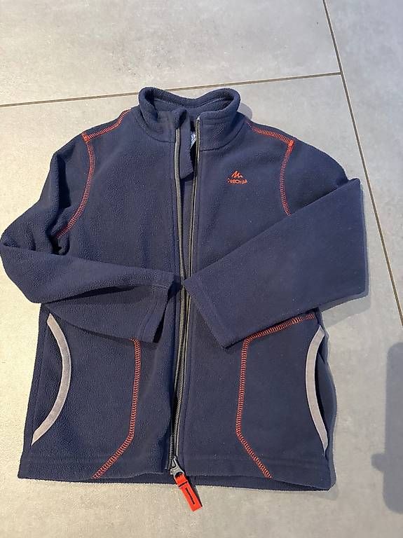 Pulls et sweat-shirts: Polaires chaudes – D'occasion à Semsales par lor_2lvn 2