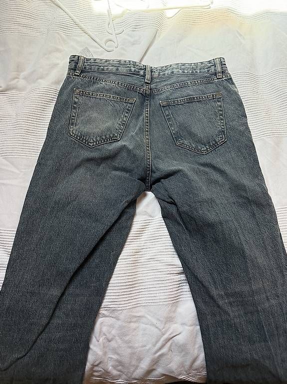 Jeans: Zara Flared Jeans  – Usato da Geuensee venduto da mar_ld75 1