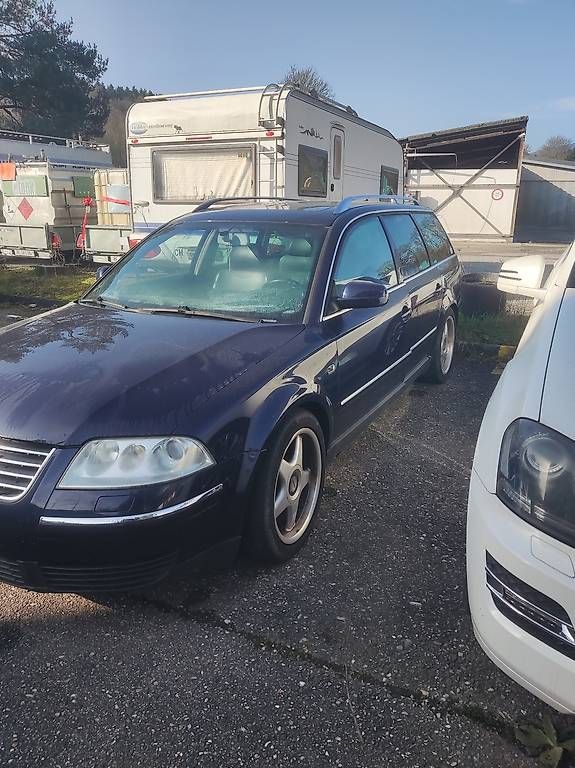 VW Automobili: VW Passat Variant 2.4 benzina – Usato da Biel/Bienne venduto da varon10