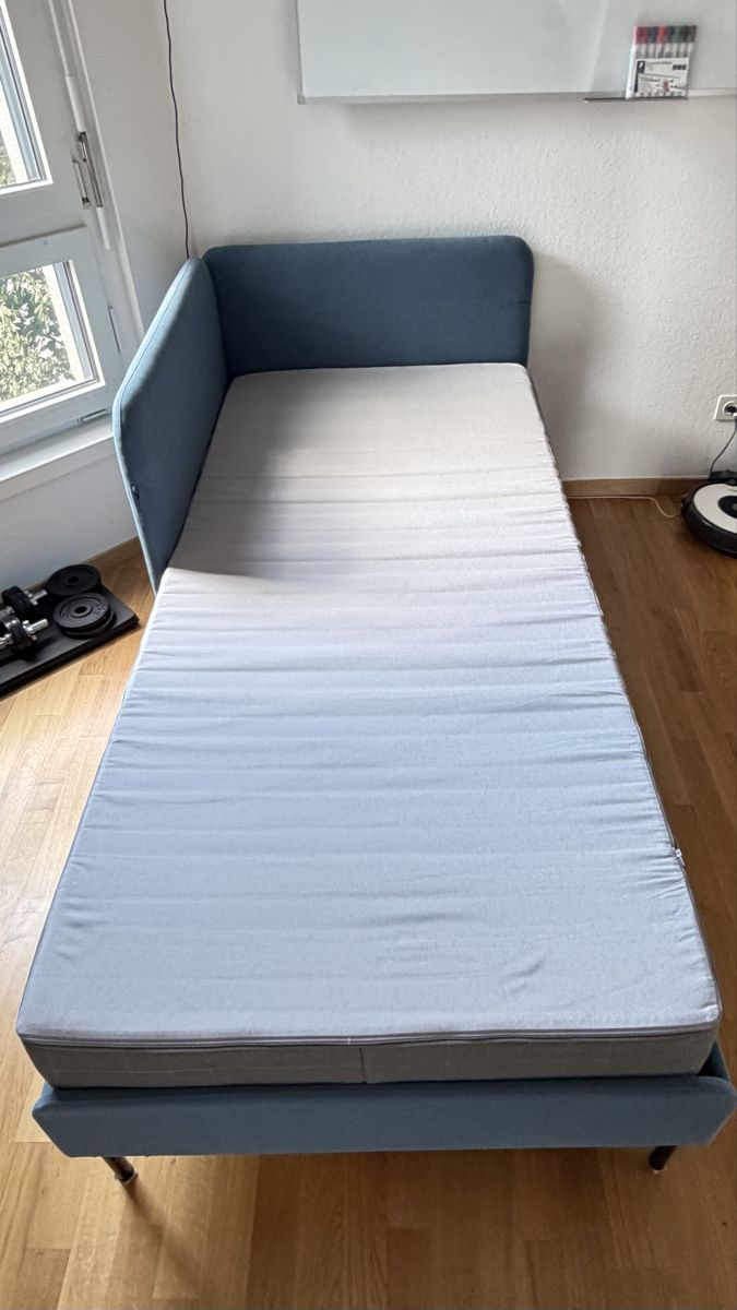 Ikea Divani: Sofa Bed Blakullen IKEA mit Matratze – Usato da Winterthur venduto da lrosli