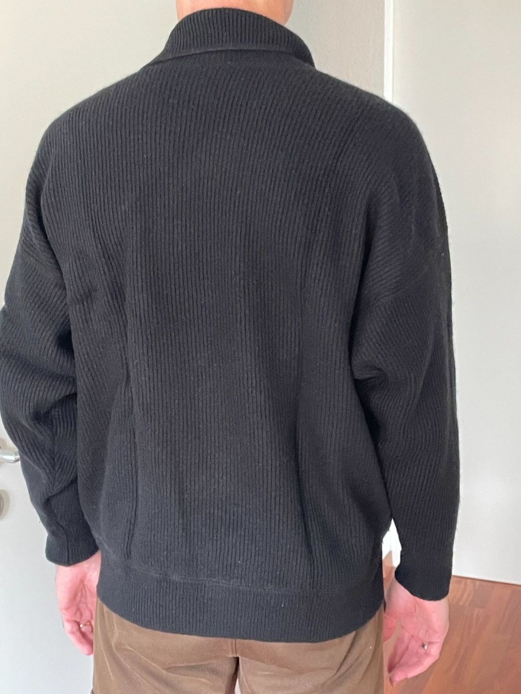 Girbaud Maglioni & Felpe: Pull noir en laine – Usato da OBERENGSTRINGEN venduto da Lolo6316 1