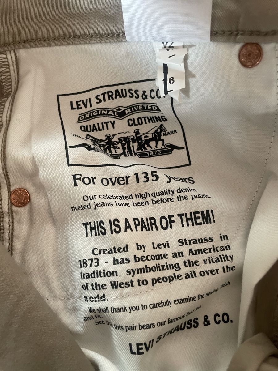 Levi's Jeans: Pantalon Levi's Beige Taille 32 34 – Usato da Vallamand venduto da Bricbracbroc82 5