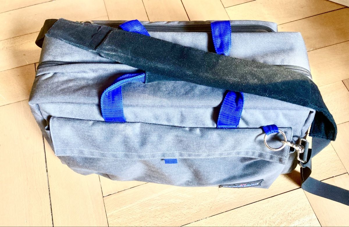 Red Caméscopes: RED DSMC Base Production Pack + Shoulder Mount – D'occasion à Zürich par rie_dn6f 3