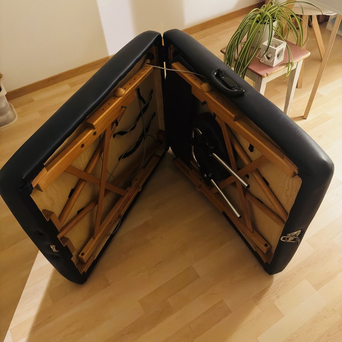 Liegen & Liegestühle: Massageliege klappbar dunkelblau – Gebraucht aus Luzern von Schos 3