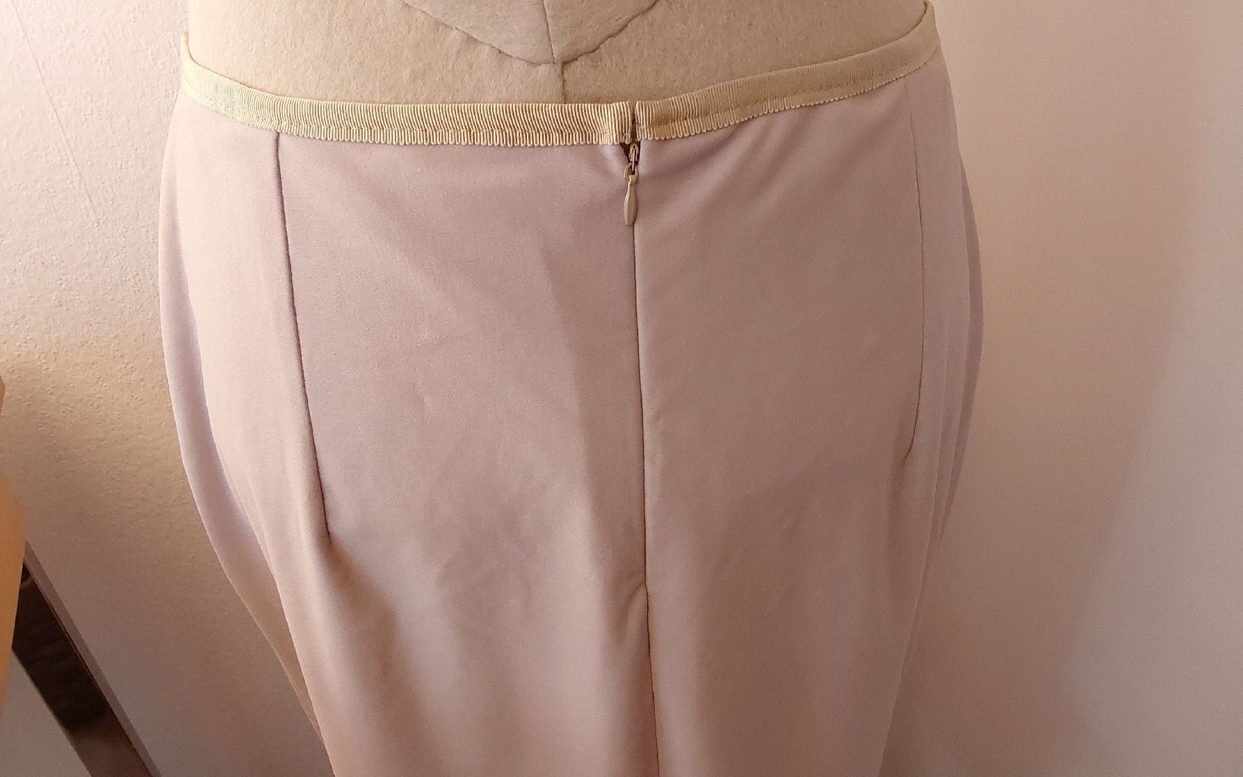 Gonne: Jupe mollomo 46 neu nude – Nuovo e nell'imballaggio originale da Köniz venduto da scopello12 1