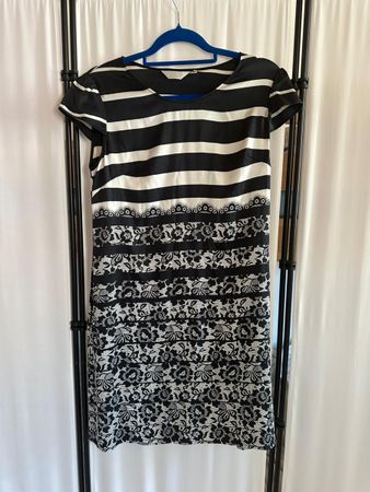 Robe élégante style oriental – effet soie