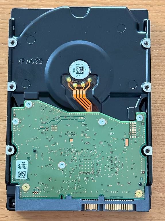 Western Digital Harddisks: 8TB WD Red Pro HDD – Gebraucht aus Pratteln von Per_PA 3