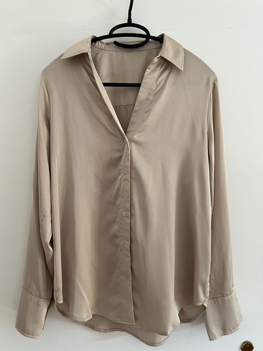 Camicette: Damen Bluse Satinstoff beige Grösse S  – Usato da Zürich venduto da ida_xfr8