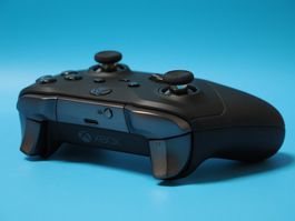 Xbox Elite 2 controller