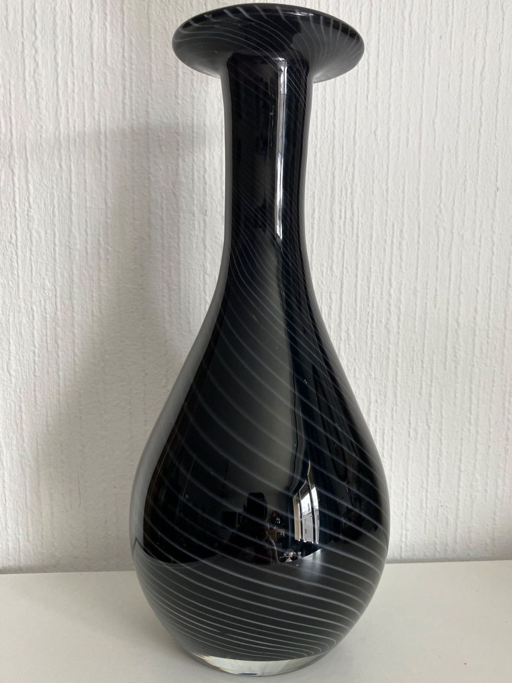 Vasi & Recipienti: Vase design Murano noir et blanc – Usato da Peseux venduto da Cresus27