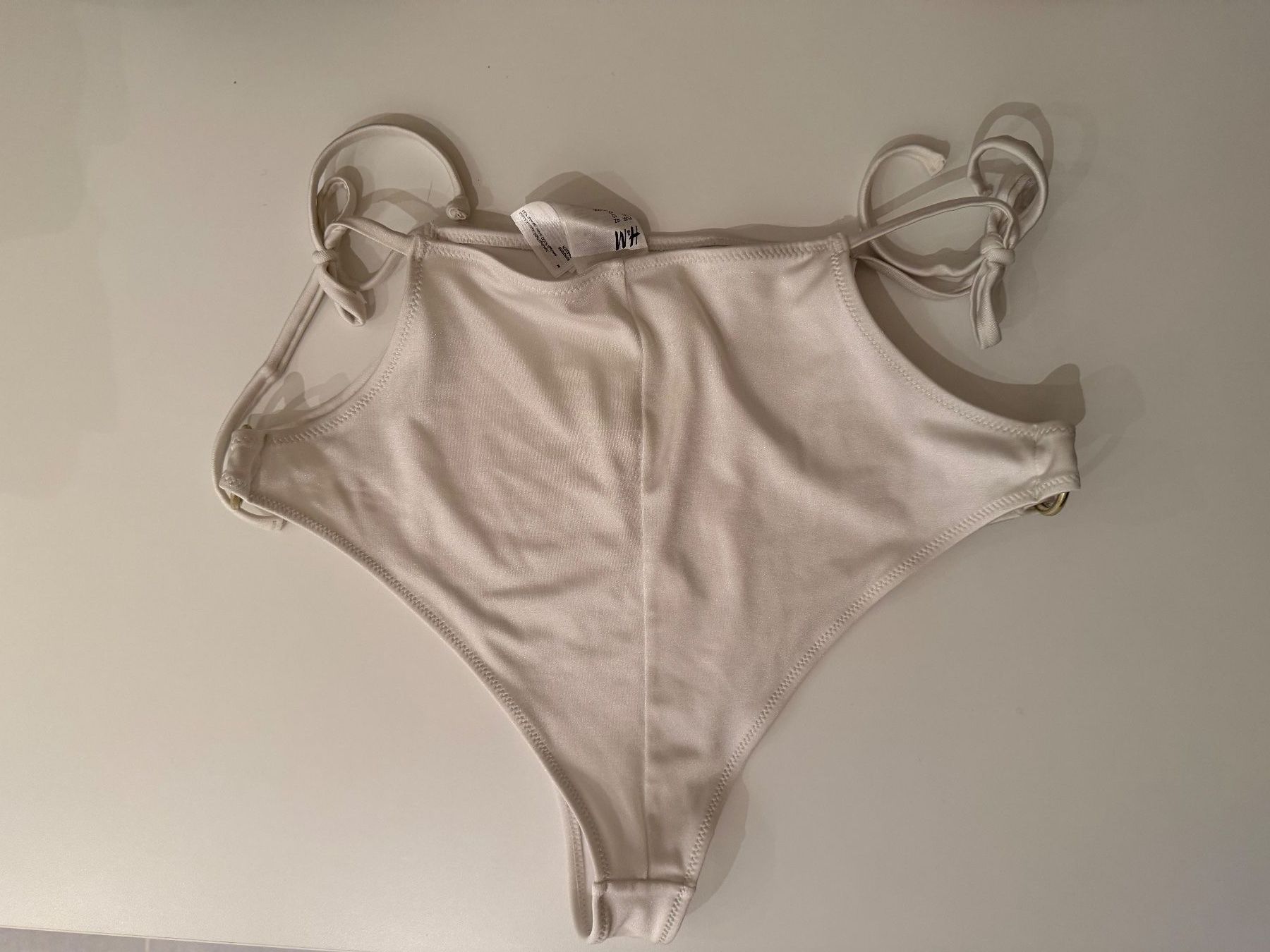 H&M Costumi da bagno & Bikini: H&M Bikini slips - Size 42 - NEW – Nuovo (secondo la descrizione) da Muzzano venduto da Sidney_3 1