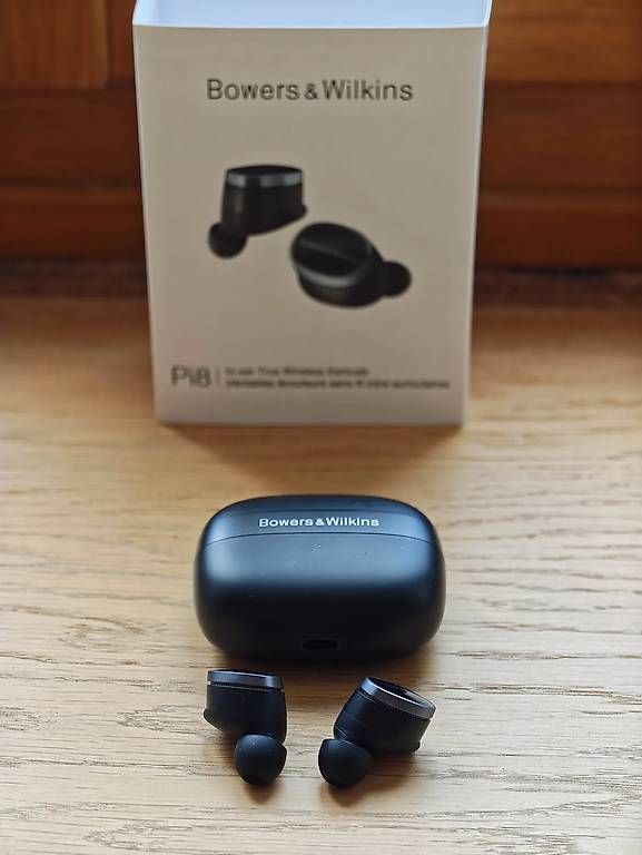Cuffie: Bowers & Wilkins Pi8 – Usato da Basel venduto da visalia 1