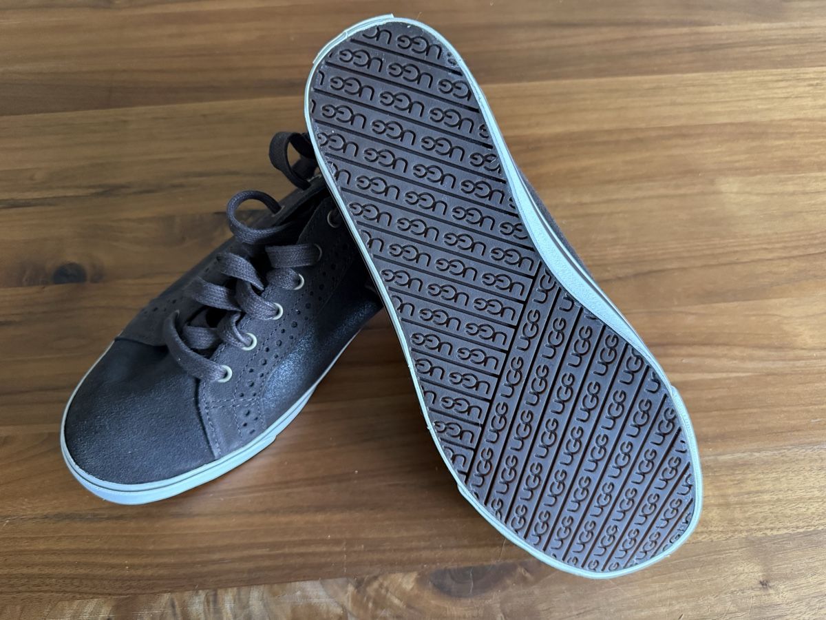 Ugg Herrenschuhe: UGG Sneakers – Neu und originalverpackt aus Hünikon von Grand7 1