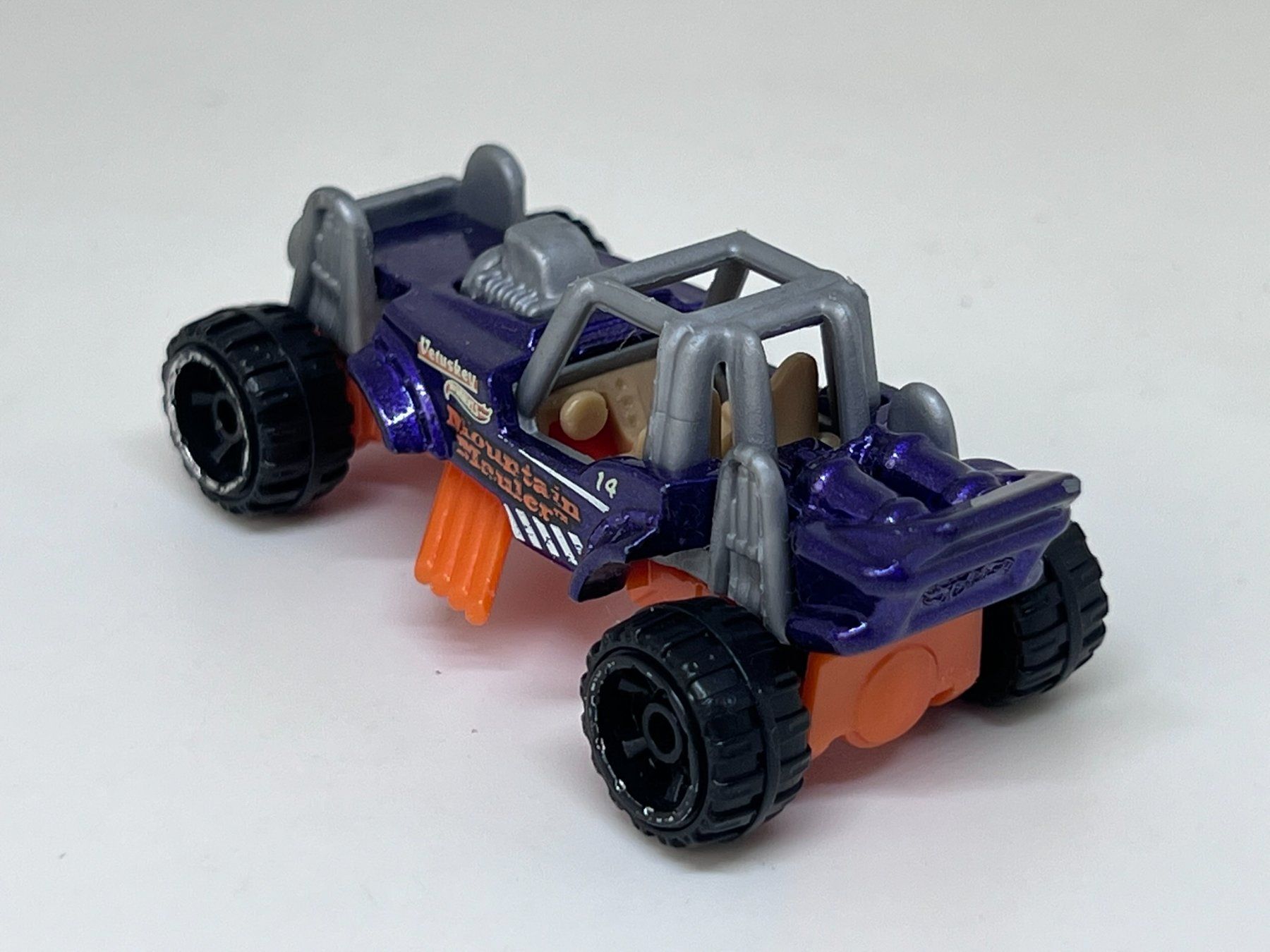 Hot Wheels Modellini d'auto: Hot Wheels Mountain Mauler #251 – Usato da Wildegg venduto da LaaBoutique 2