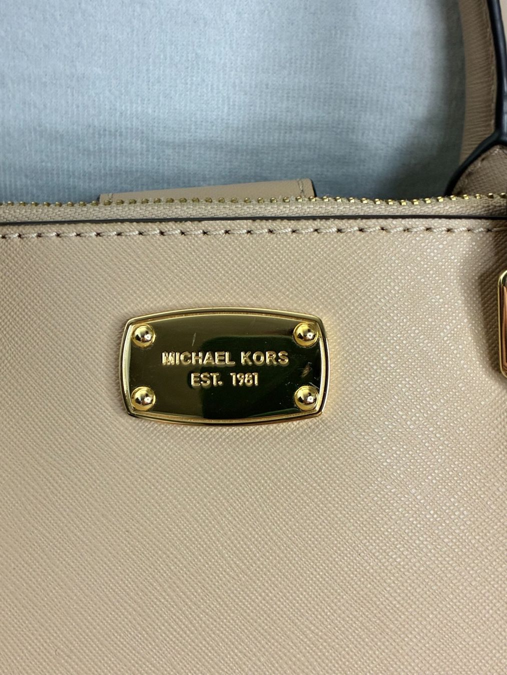 Michael Kors Sacs femmes: Michael Kors Kellen Satchel 100% original – D'occasion à Malleray par ste_rx2t 1