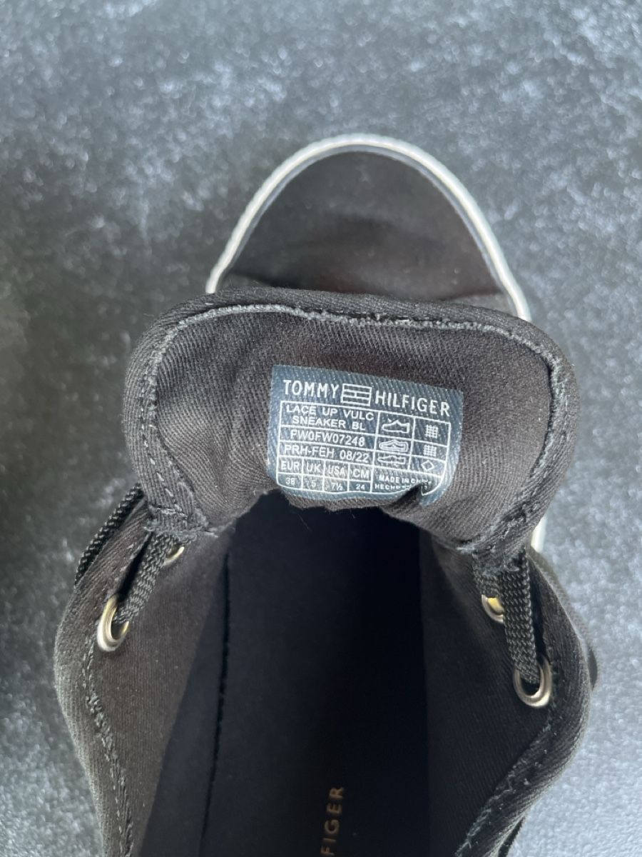 Tommy Hilfiger Scarpe da donna: Niederiger Sneaker Tommy Hilfiger Gr. 38 – Usato da Aarau venduto da cel_m7wp 4