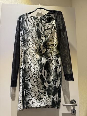JustCavalli Kleid Schwarz/Weiss Netzärmel