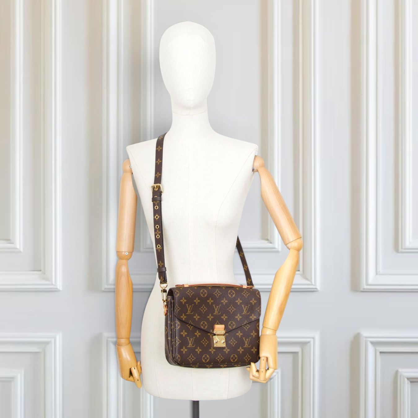 Louis Vuitton Borse da donna: Louis Vuitton Pochette Métis Monogram – Usato da Binningen venduto da Designerlabels 1