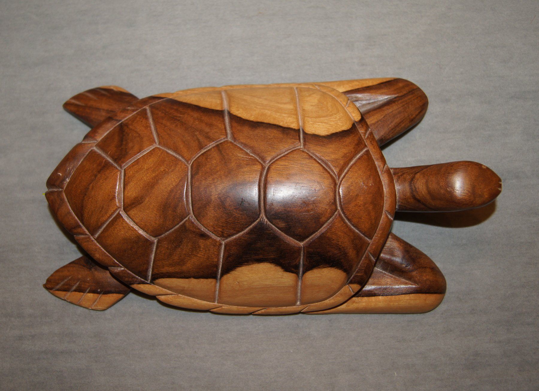Figuren: Wunderschöne Schildkröte aus Hawaii – Gebraucht aus Geroldswil von ARTEFACTO