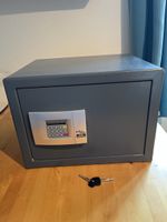 Neuwertiger Tresor PointSafe 3PE mit Zahlencode & Schlüssel