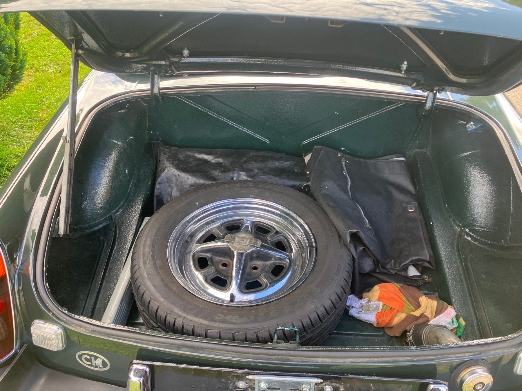 MG Automobili: MG MGB – Usato da Hunzenschwil venduto da Kuck2 1