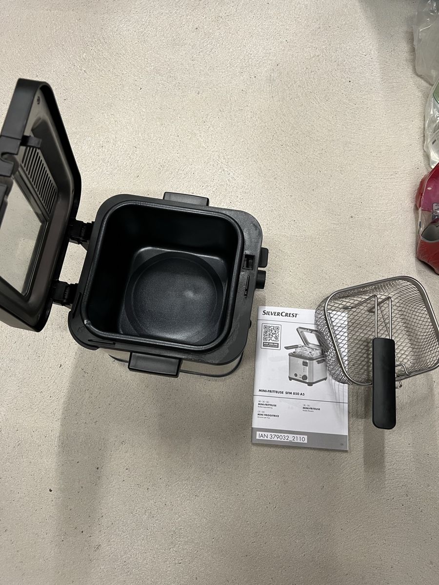 SilverCrest Küchengeräte: Friteuse klein – Gebraucht aus Fraubrunnen von kat_52pk