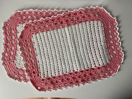 2x Häkeldeckchen Rosa Weiss Tischdeko Napperon
