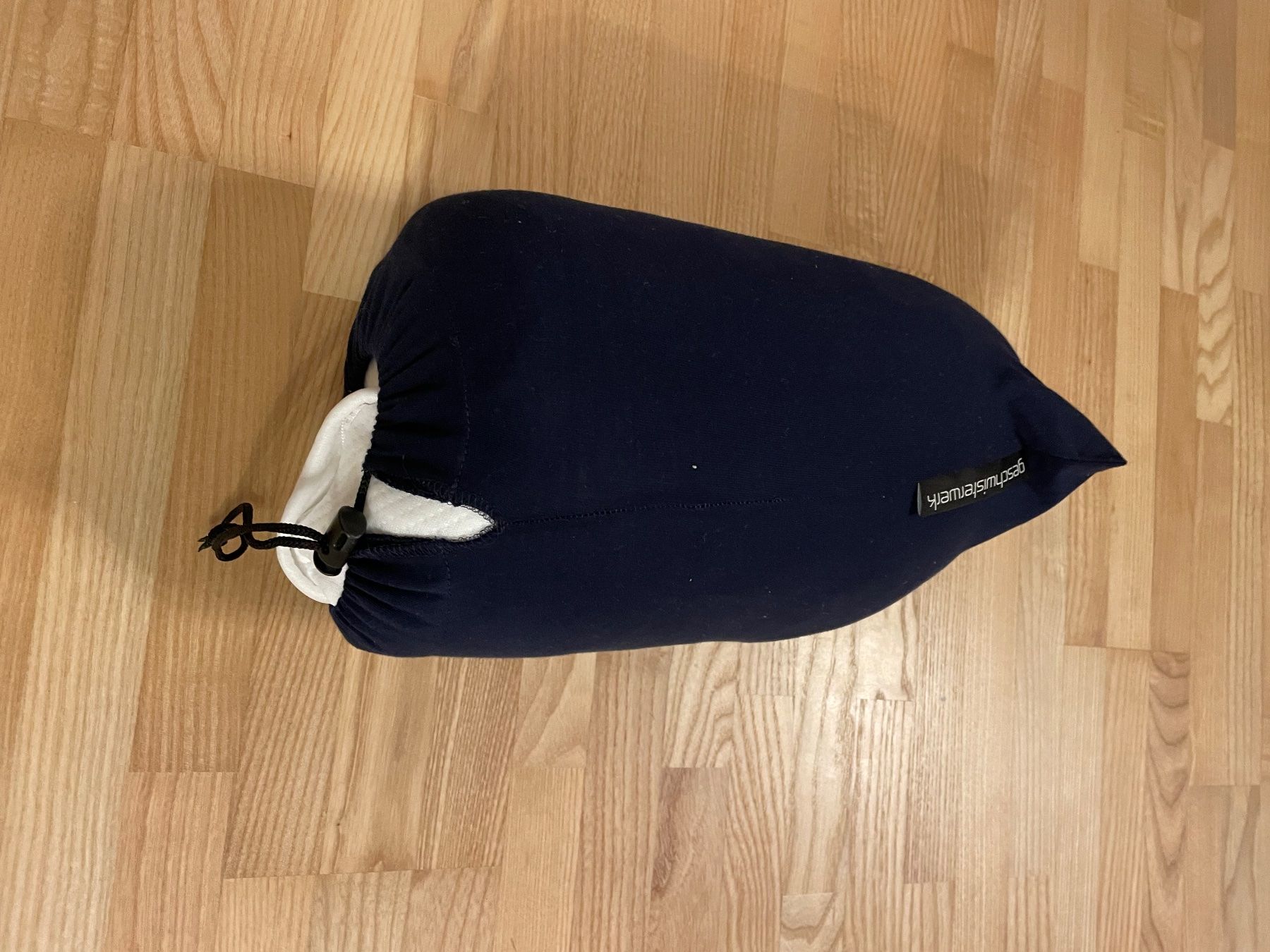 Kissen: Reisekissen 30x50cm – Neu (gemäss Beschreibung) aus Brüttisellen von ThommyK